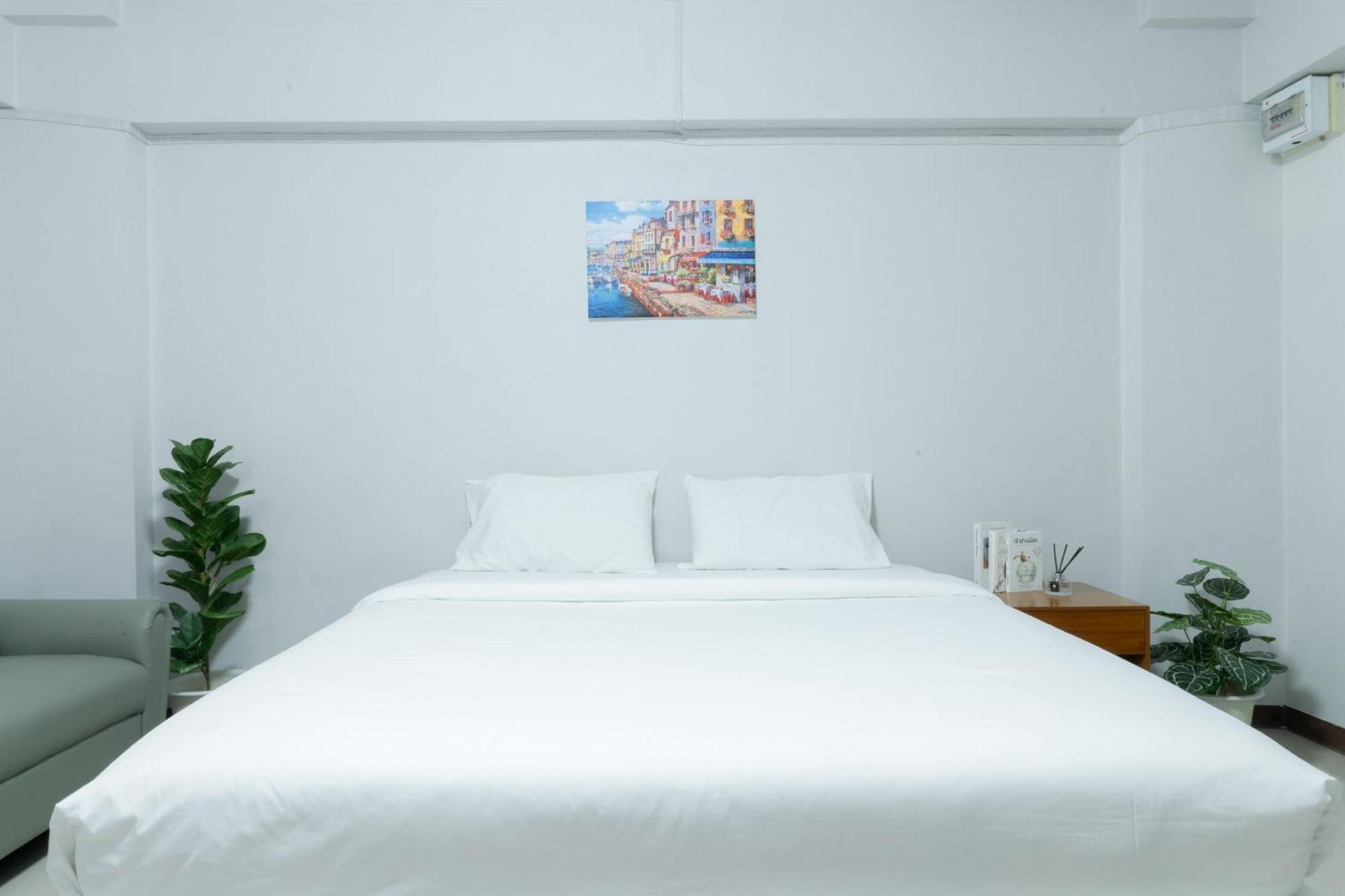 Nicha Residence Hotel Bangkok Esterno foto